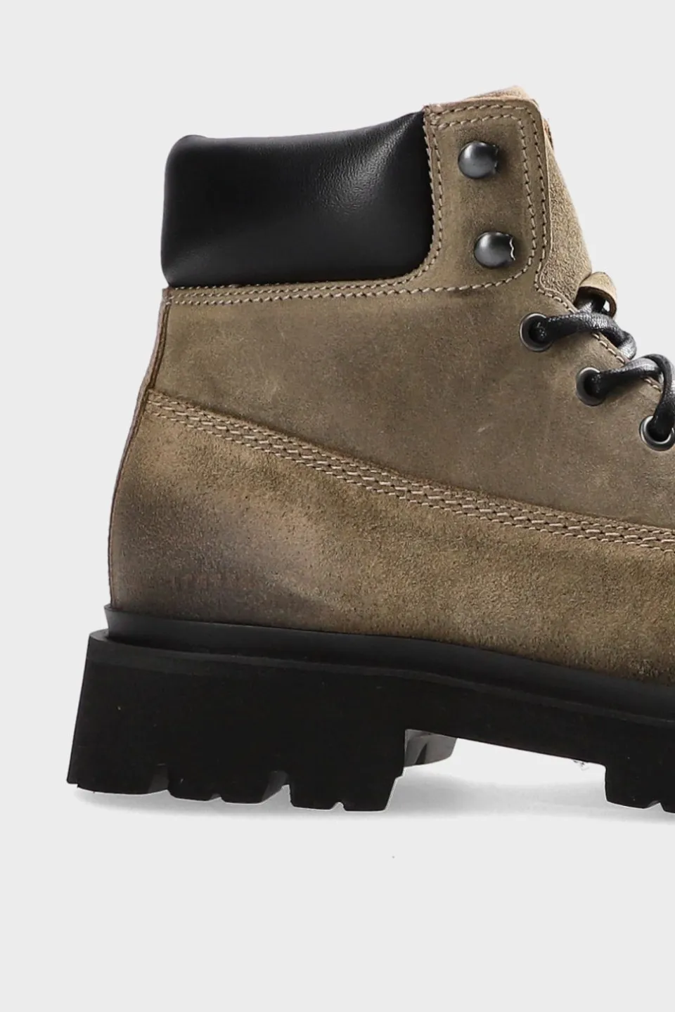 cph171m-waxed-suede-jQAALgWB-3.webp New COPENHAGEN STUDIOS Cph171M Waxed Suede Zwarte Olijf