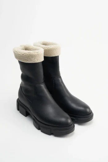 Discount COPENHAGEN STUDIOS Cph668 Vegan Teddy Nappa Zwart